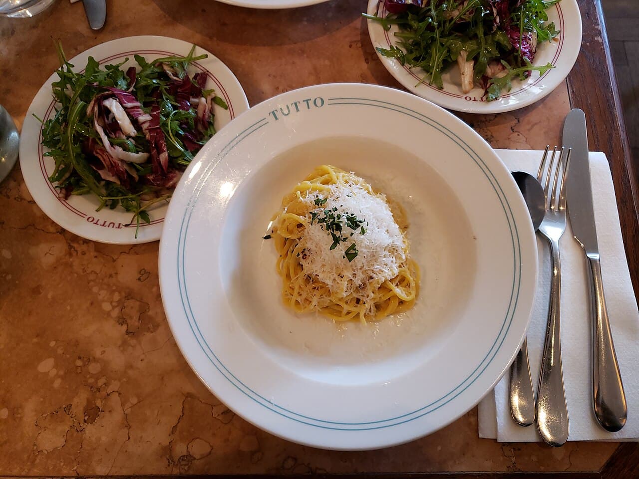 Un piatto di pasta cacio e pepe
